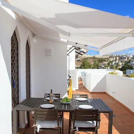 Golf Hills Apartamento