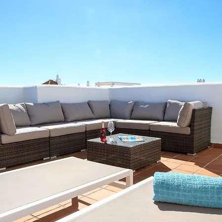 Golf Hills Apartment