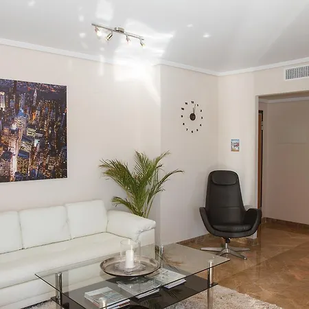 Golf Hills Apartamento