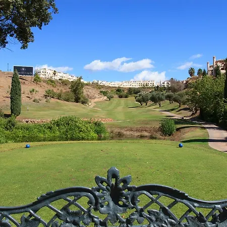 Golf Hills Apartamento *